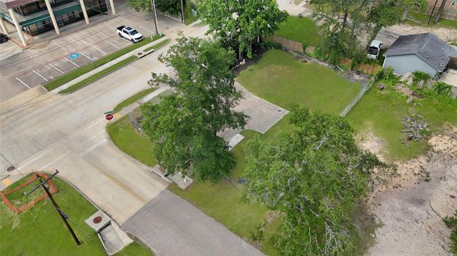 1620 Odd Fellow Street, Conroe, TX 77301
