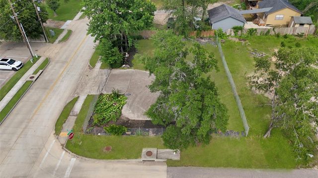 1620 Odd Fellow Street, Conroe, TX 77301