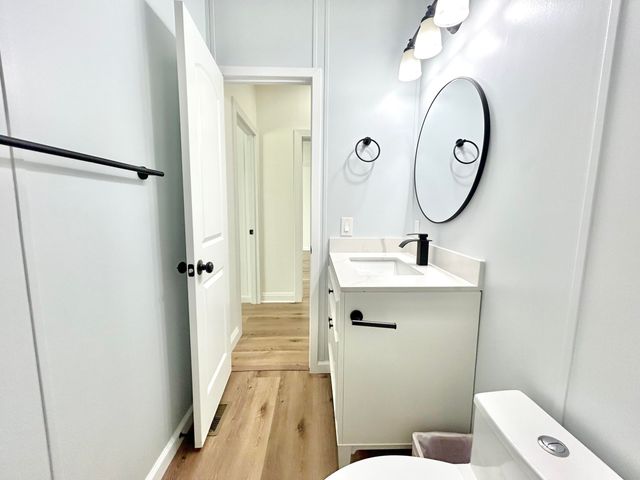 415 N Akers Street, Visalia, CA 93291