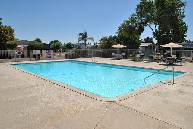 415 N Akers Street, Visalia, CA 93291