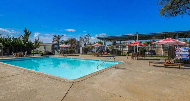 415 N Akers Street, Visalia, CA 93291