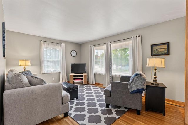 1004 14th Avenue NE, Rochester, MN 55906