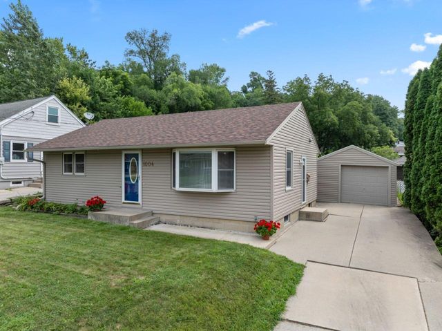 1004 14th Avenue NE, Rochester, MN 55906