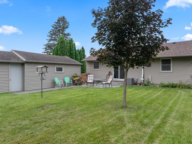1004 14th Avenue NE, Rochester, MN 55906