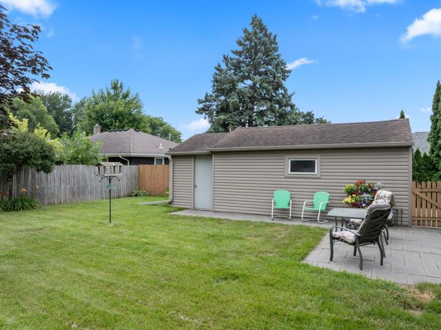 1004 14th Avenue NE, Rochester, MN 55906