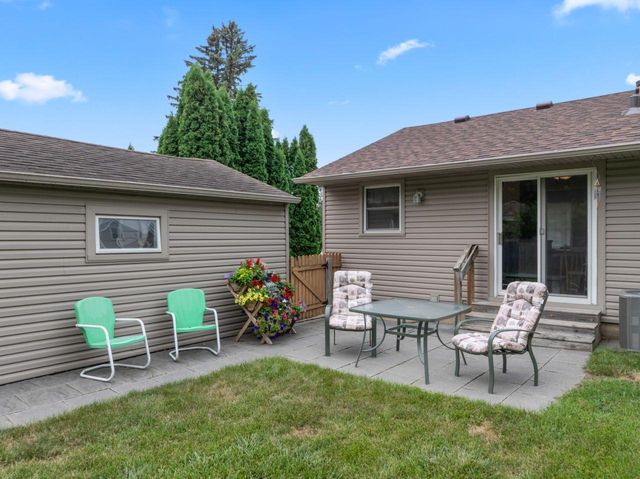1004 14th Avenue NE, Rochester, MN 55906