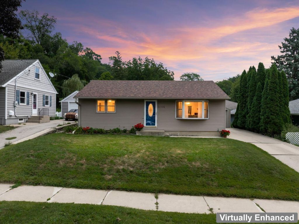 1004 14th Avenue NE, Rochester, MN 55906