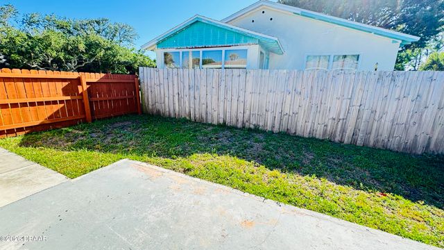 901 N Peninsula Drive 227 Jessamine Blvd, Daytona Beach, FL 32118