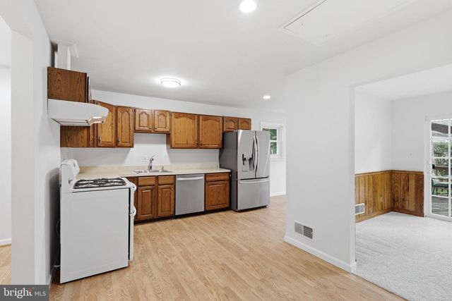 10925 MILBURN ST, Fairfax, VA 22030