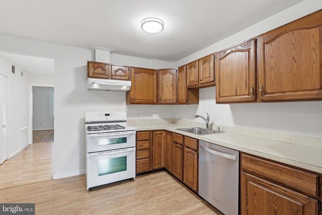 10925 MILBURN ST, Fairfax, VA 22030