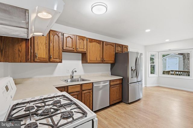 10925 MILBURN ST, Fairfax, VA 22030