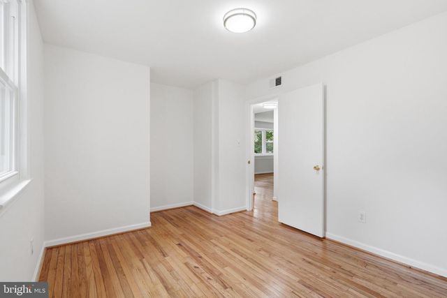 10925 MILBURN ST, Fairfax, VA 22030