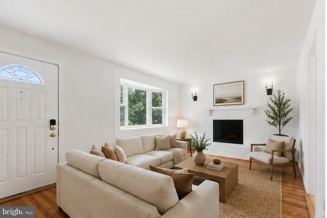10925 MILBURN ST, Fairfax, VA 22030