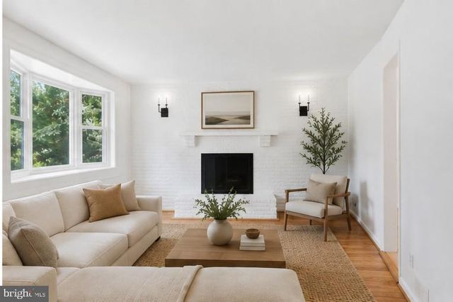10925 MILBURN ST, Fairfax, VA 22030