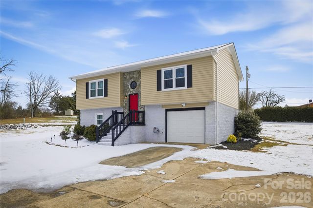 3375 Clarks Chapel Road, Lenoir, NC 28645