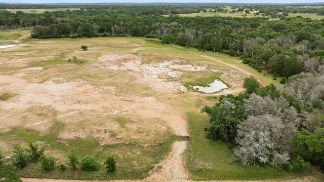 000 Vogelsang Road, Columbus, TX 78934
