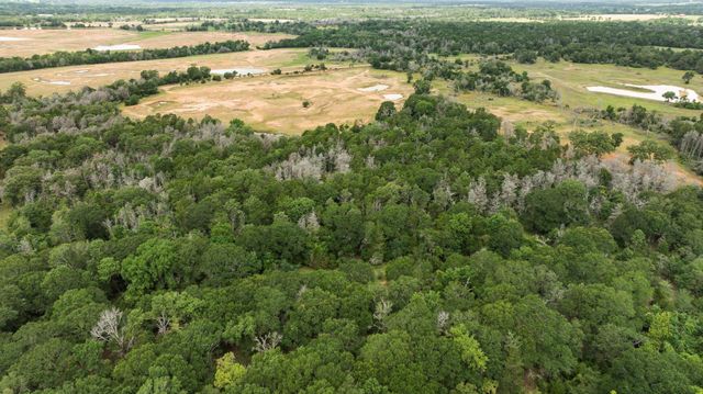 000 Vogelsang Road, Columbus, TX 78934