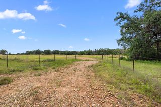 000 Vogelsang Road, Columbus, TX 78934