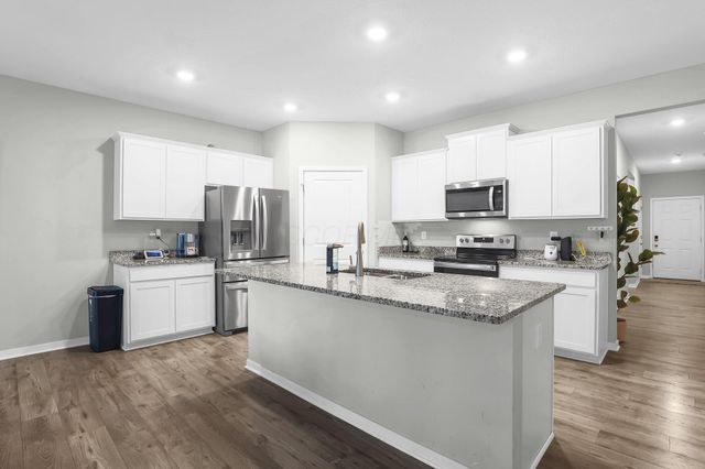 383 Kells Court E, Newark, OH 43055