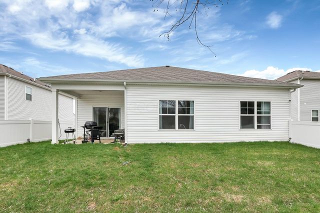 383 Kells Court E, Newark, OH 43055