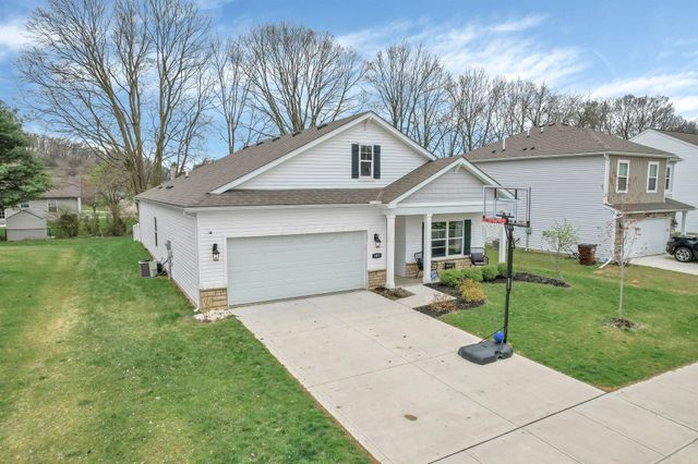 383 Kells Court E, Newark, OH 43055