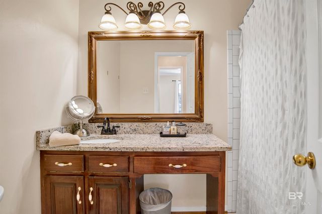 6 Yacht Club Drive 121, Daphne, AL 36526