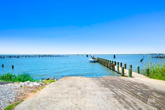 6 Yacht Club Drive 121, Daphne, AL 36526