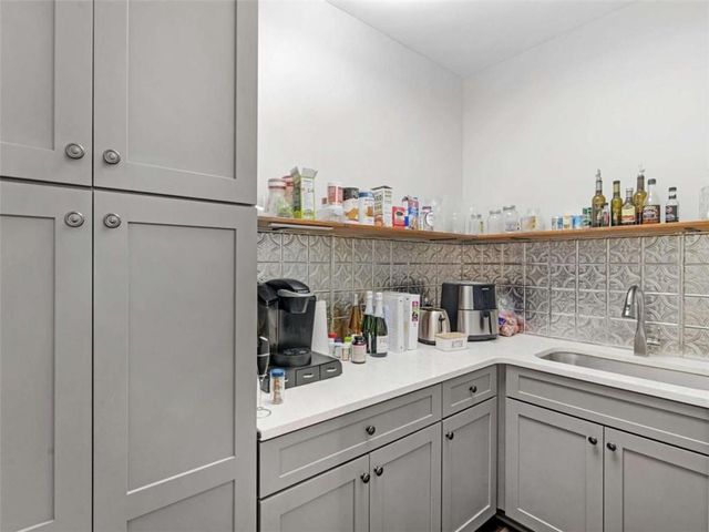 493 Walnut Street, Hapeville, GA 30354