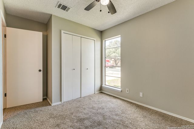 11426 Black Fox Dr, San Antonio, TX 78245