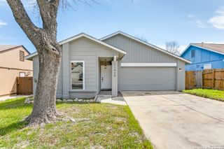 11426 Black Fox Dr, San Antonio, TX 78245