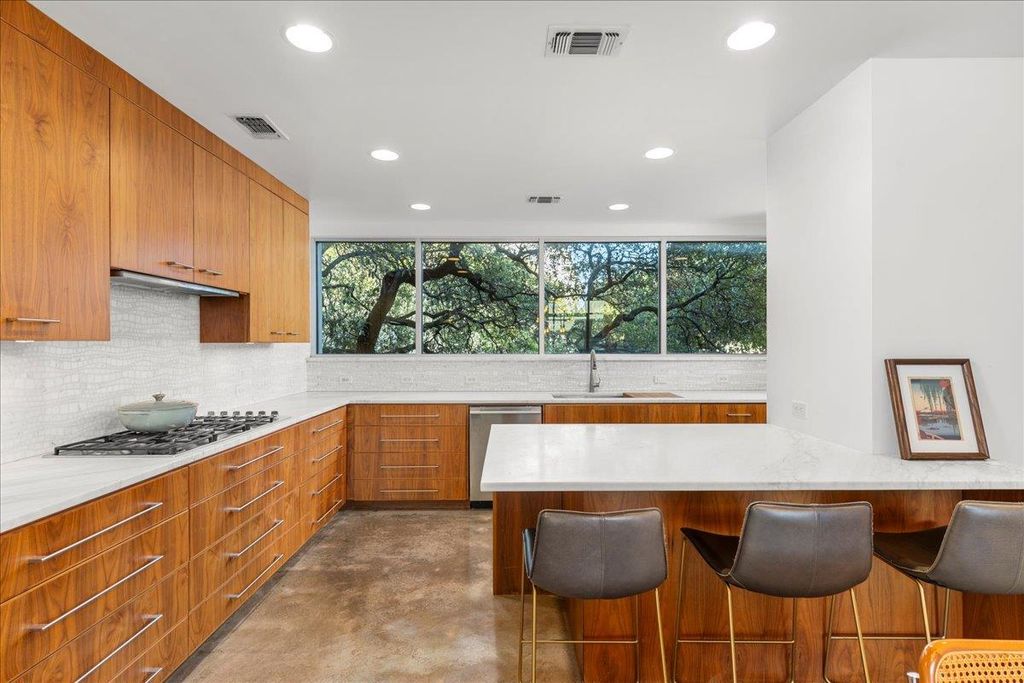 2301 S 5th ST 6, Austin, TX 78704