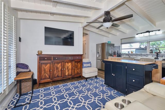 2212 River Pine DR, Fort Myers, FL 33905