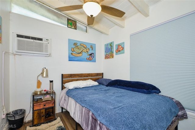 2212 River Pine DR, Fort Myers, FL 33905