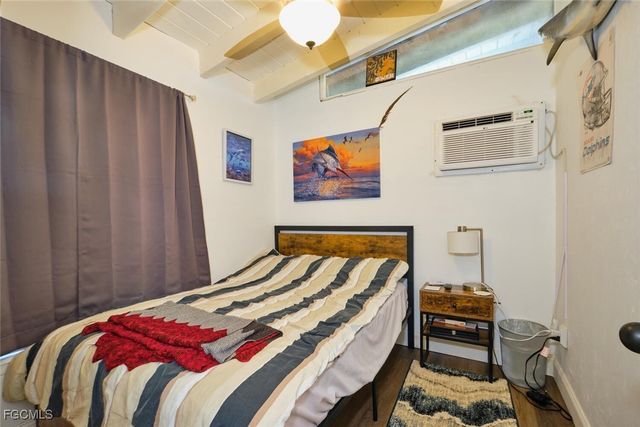 2212 River Pine DR, Fort Myers, FL 33905