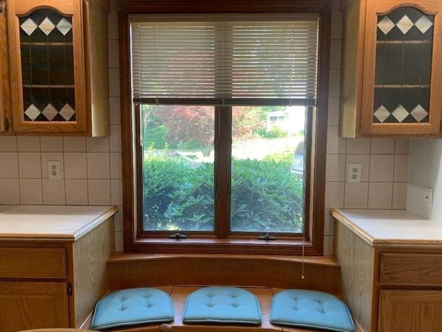 53 Hampden Road, East Longmeadow, MA 01028