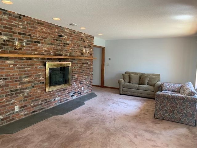 53 Hampden Road, East Longmeadow, MA 01028