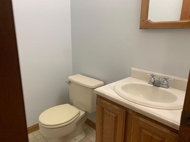 53 Hampden Road, East Longmeadow, MA 01028