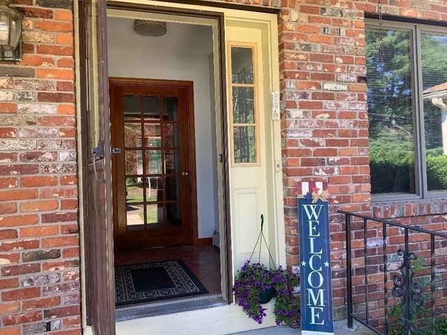 53 Hampden Road, East Longmeadow, MA 01028