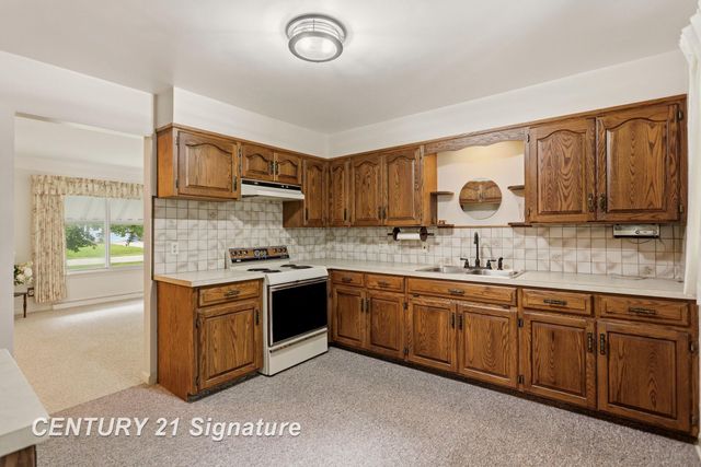 2804 Courtland Place, Saginaw, MI 48603