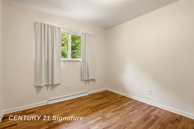 2804 Courtland Place, Saginaw, MI 48603