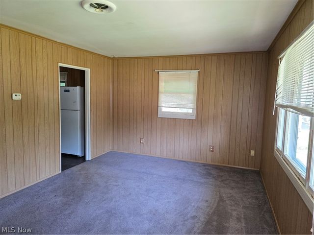 1068 Liberty Street, Salem, OH 44460