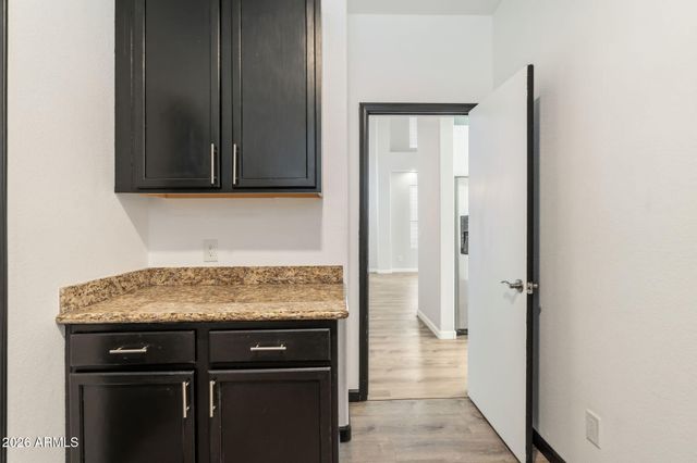 3818 W FALLEN LEAF Lane, Glendale, AZ 85310