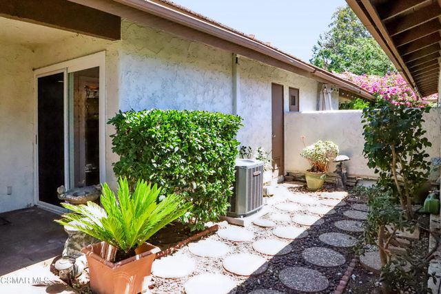 1100 Glenbridge Circle, Westlake Village, CA 91361