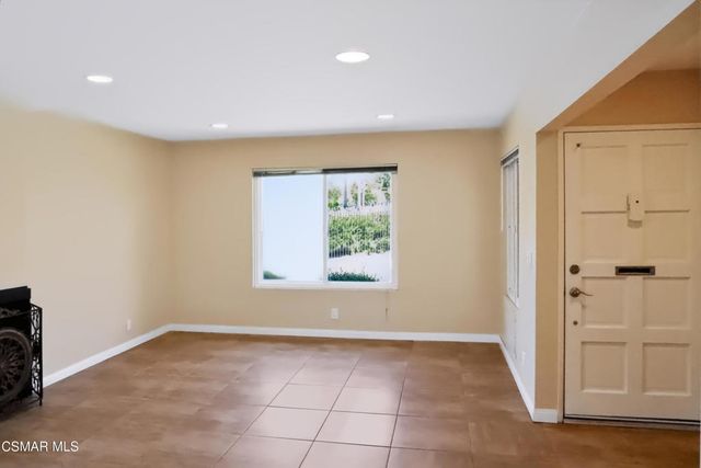 1100 Glenbridge Circle, Westlake Village, CA 91361