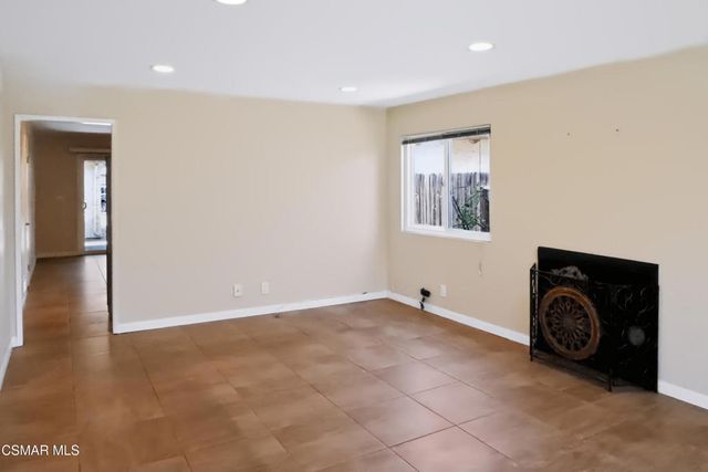 1100 Glenbridge Circle, Westlake Village, CA 91361
