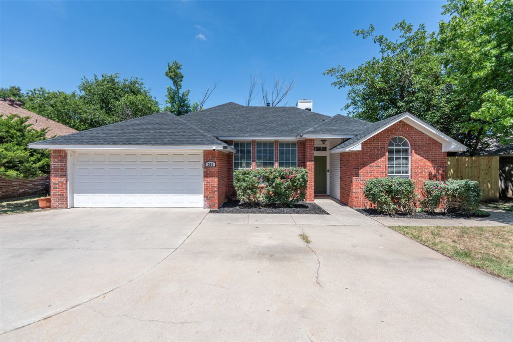 304 W Windsor Drive, Denton, TX 76207