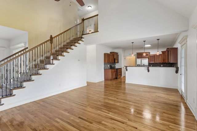1342 Royal Oak Ave, Murfreesboro, TN 37129