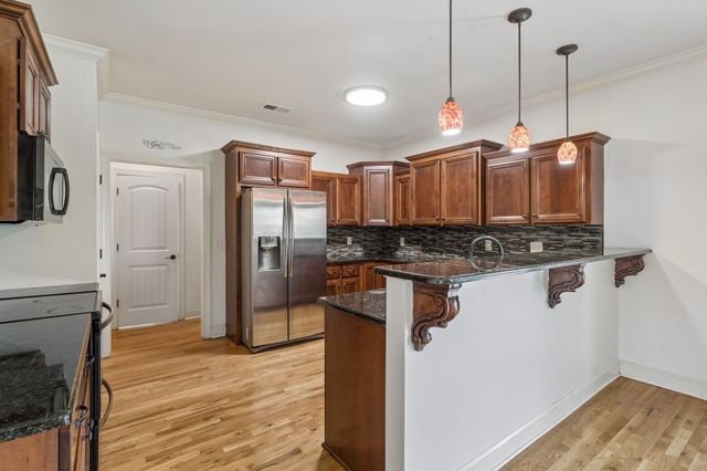 1342 Royal Oak Ave, Murfreesboro, TN 37129