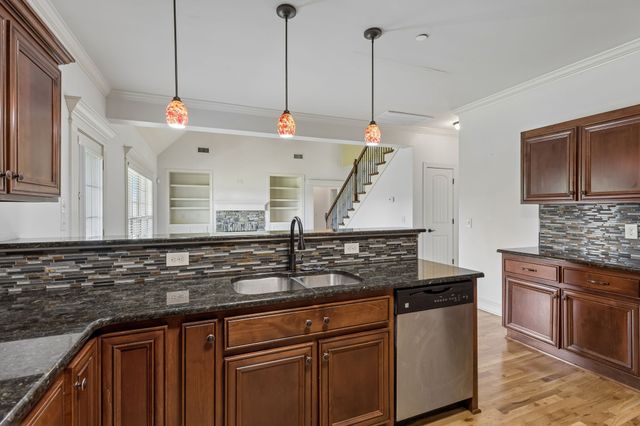 1342 Royal Oak Ave, Murfreesboro, TN 37129