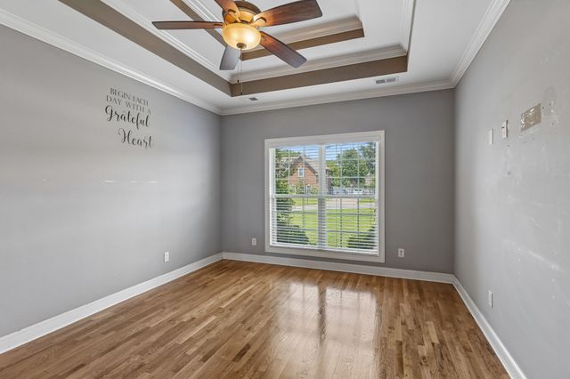1342 Royal Oak Ave, Murfreesboro, TN 37129